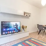 Acquabella By Houset Apartament Mediolan